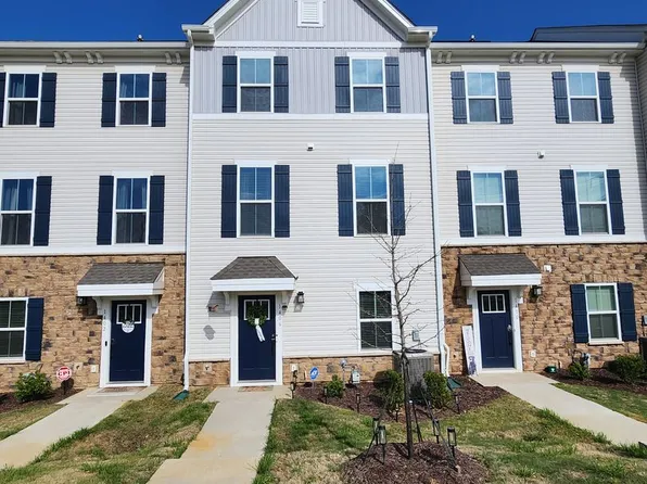 1406 Newell Towns Ln, Charlotte, NC 28262