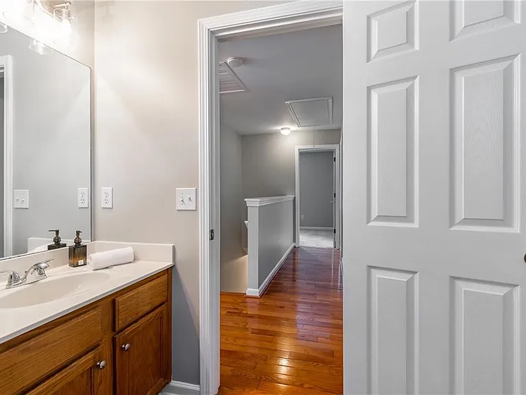 134 Lexington Parke Dr — Photo 35
