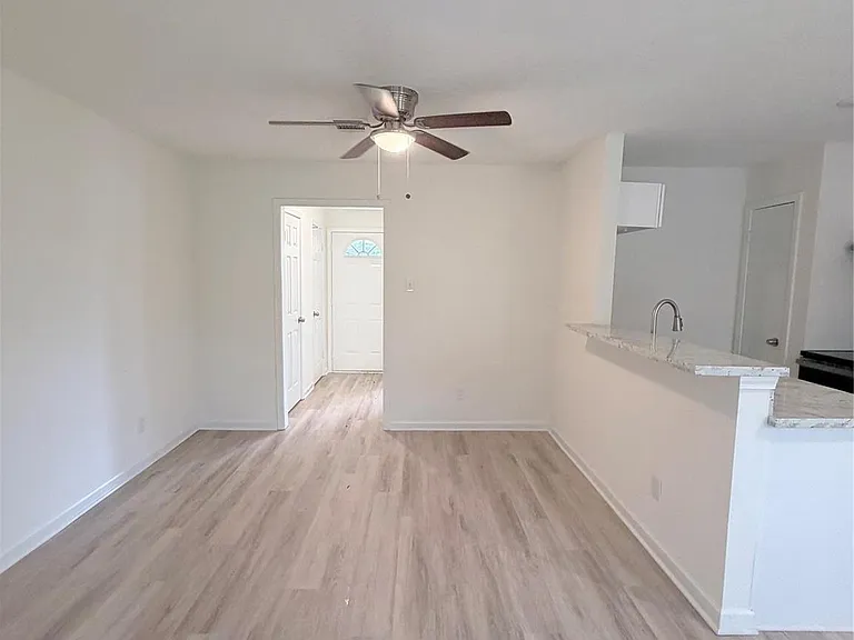 5011 Brisbane Dr — Photo 11