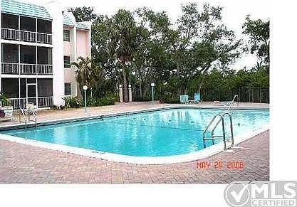 2nd image of 606 NW 13th St APT 27