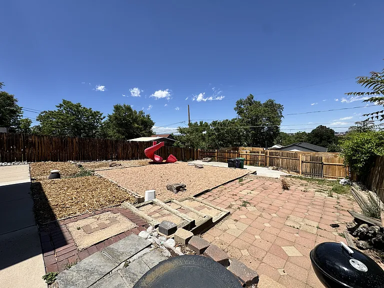 2745 W Archer Pl — Photo 31