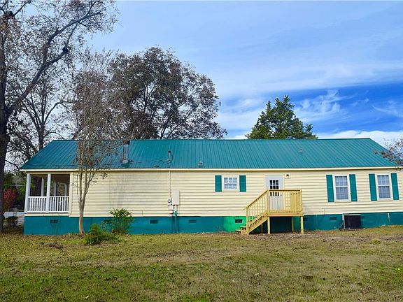 3rd image of 324 Lee Rd