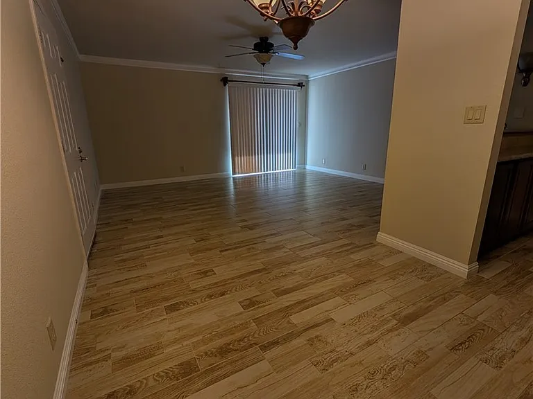 5041 River Glen Dr #91 — Photo 5