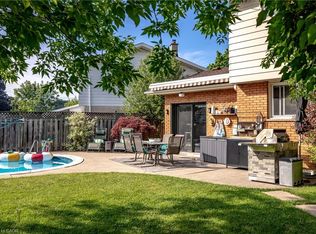 28 Ramsgate Dr, Hamilton, ON L8G3V5