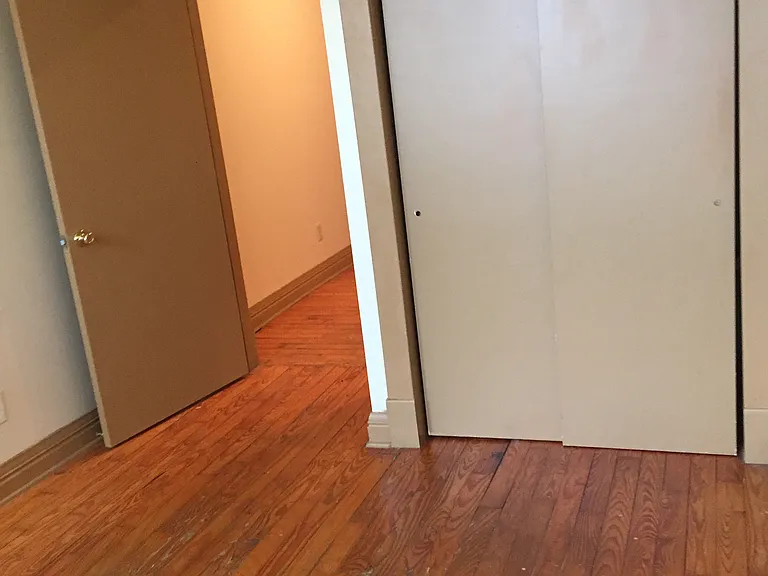 104 E Kirkwood Ave — Photo 18