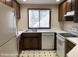 19816 56th Ave W UNIT A-2, Lynnwood, WA 98036