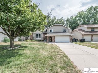 14921 N Cir, Omaha, NE 68137