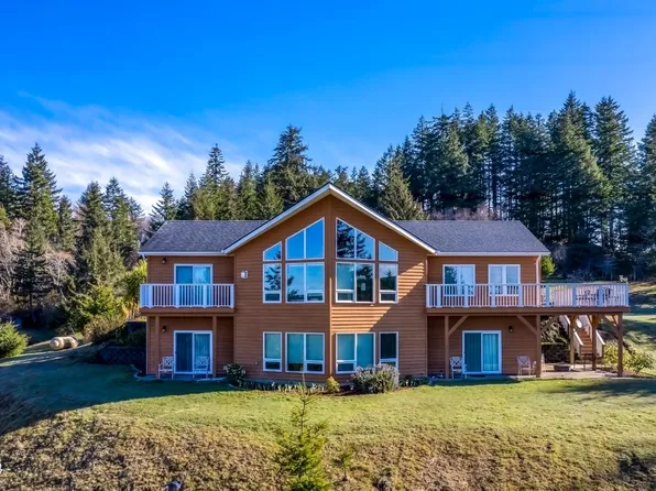 7555 Yaquina Bay Rd, Newport, OR 97365