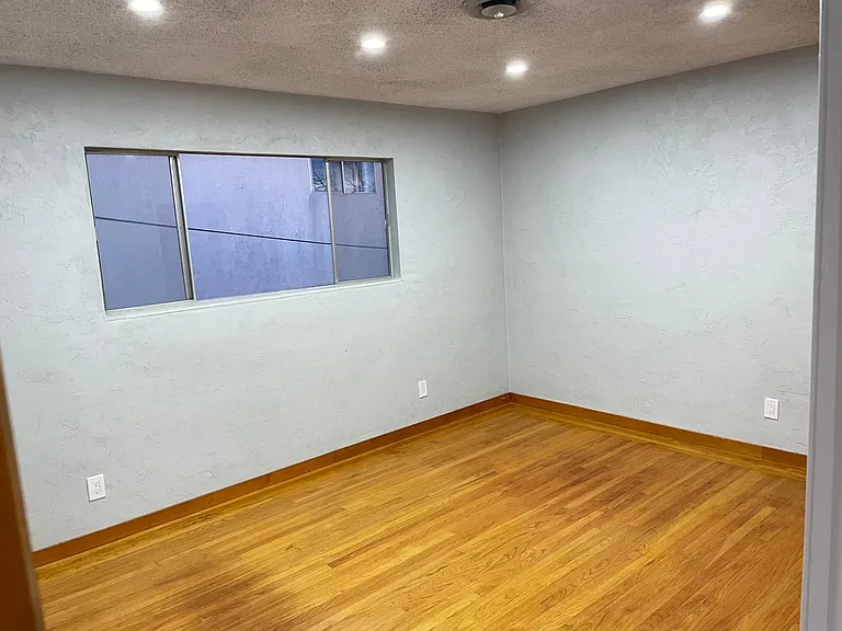 480 Napa St — Photo 20