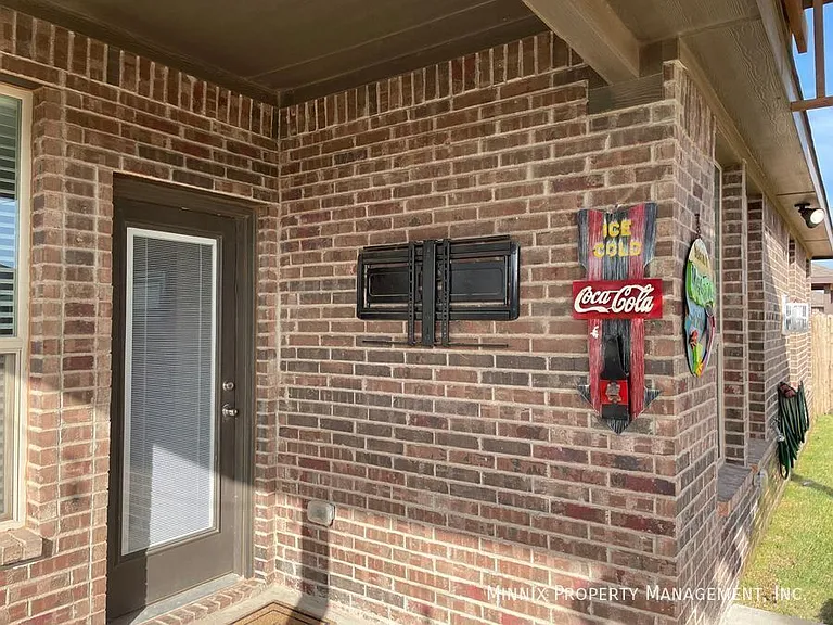 1219 Pavilion Pkwy — Photo 27