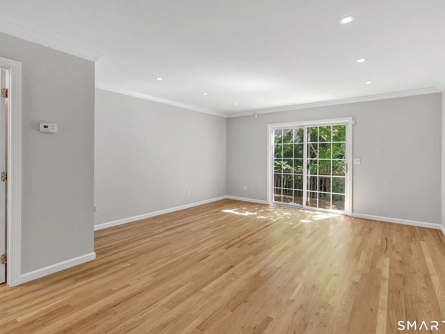 Coram Hill — Photo 4