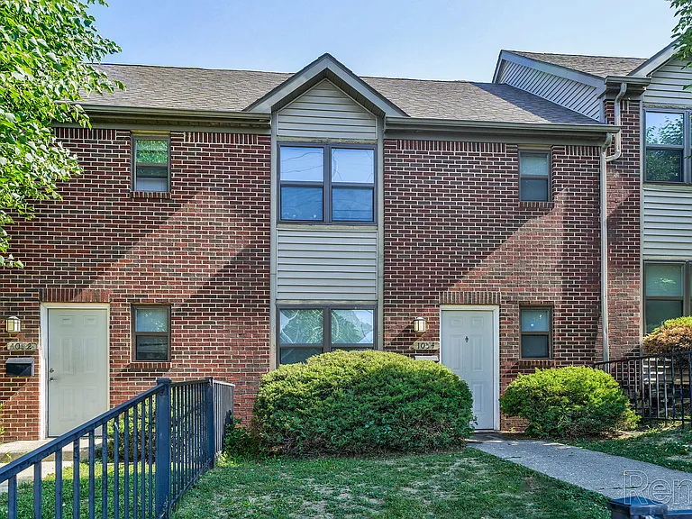 1100 E Ohio St — Photo 31