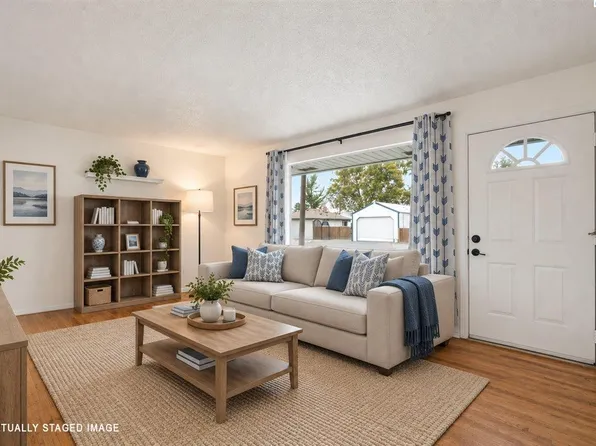 2035 Blue Ave, Richland, WA 99354