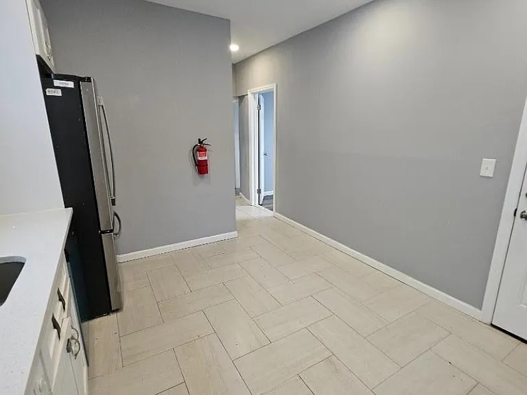 228 W End Ave — Photo 18
