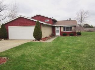 110 Revere Ct, Elyria, OH 44035