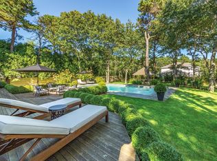 32 E Gate Rd, Wainscott, NY 11975