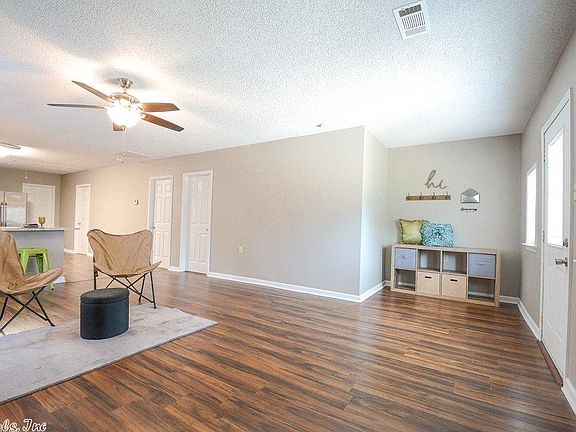 3rd image of 775 Feather Dr