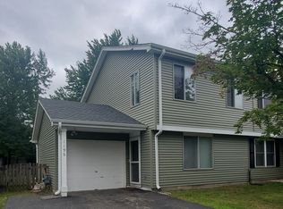 1196 Andover Cir, Aurora, IL 60504