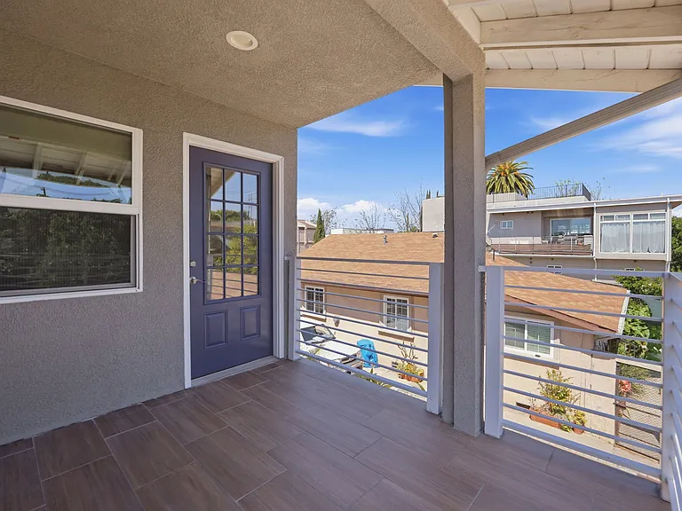 340 N La Fayette Park Pl — Photo 3