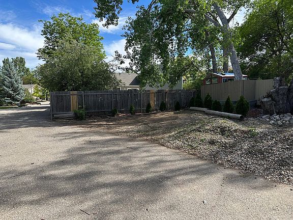 5th image of 1013 W 41st St