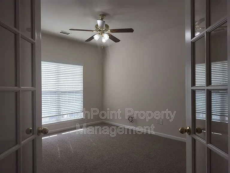 10804 Fountaingrove Dr — Photo 12