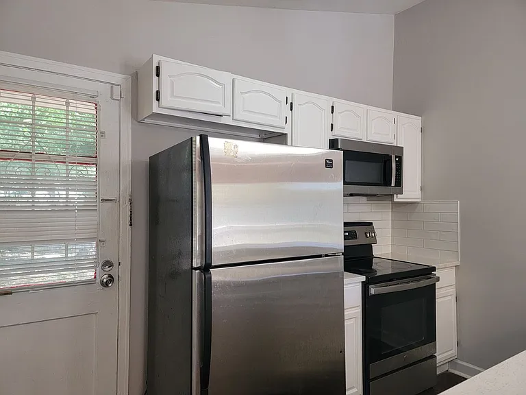 976 McKay Dr SE — Photo 11