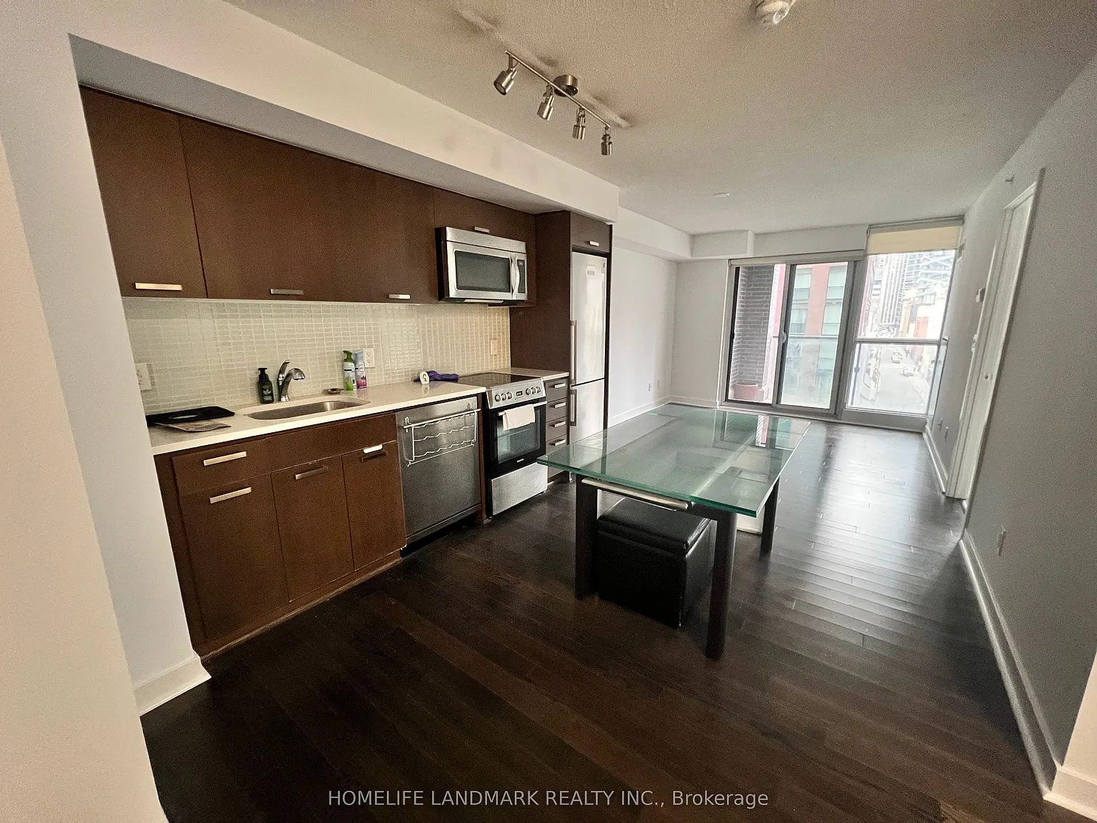 2 bed, $3,400 — Photo 3