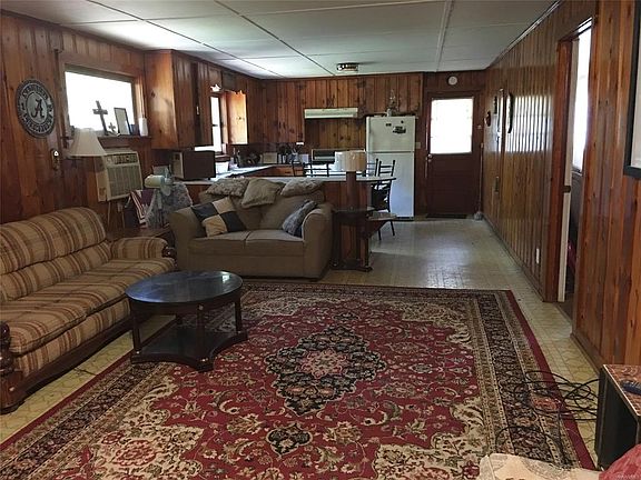 3rd image of 821 Gilmer Ave