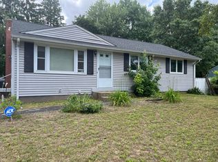 6 Play Rd, Enfield, CT 06082