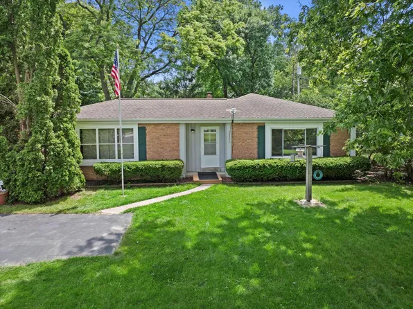 11333 West Edgerton AVENUE, Hales Corners, WI 53130