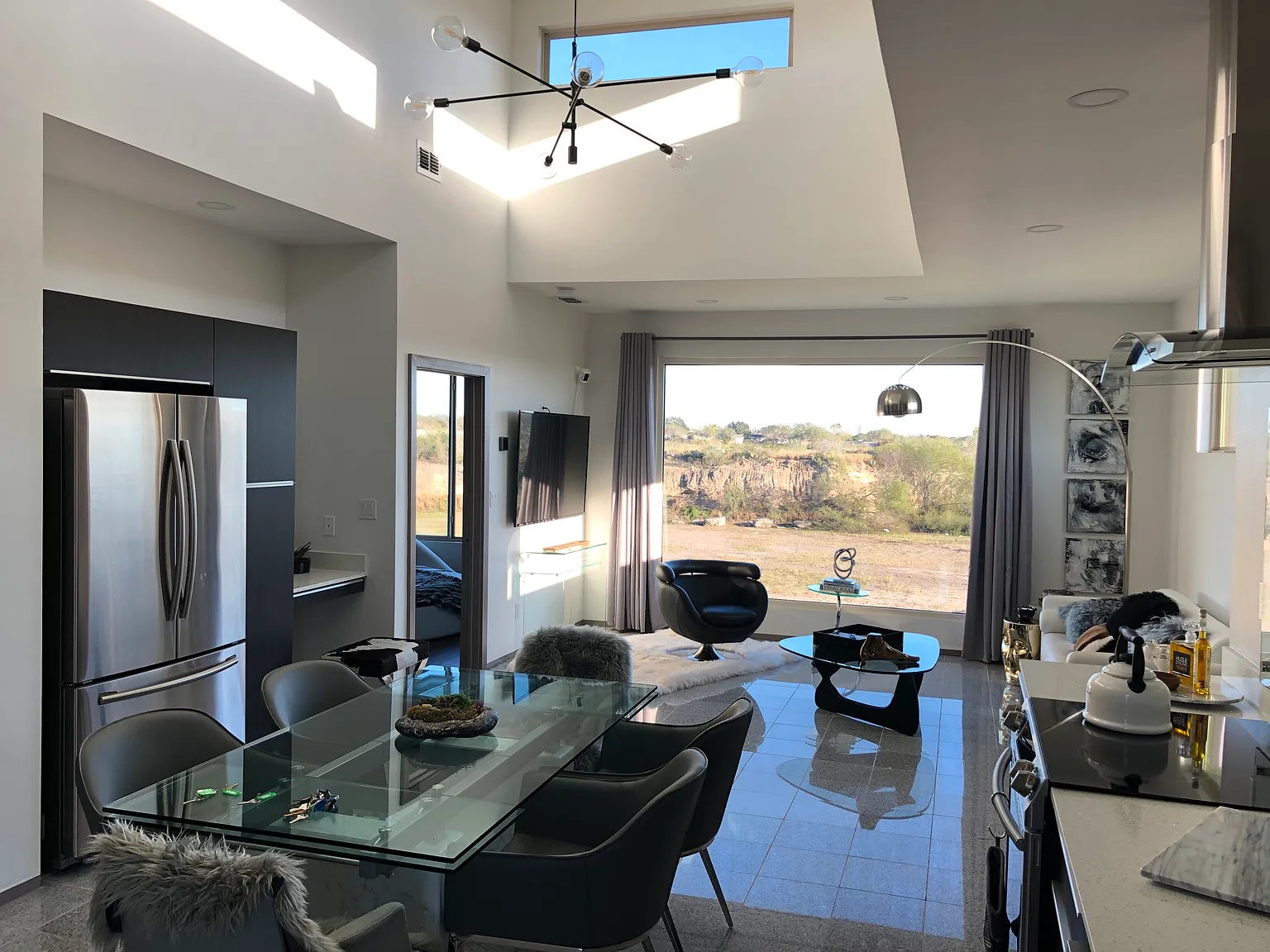 1 bed, 900 sqft, $895 — Photo 3