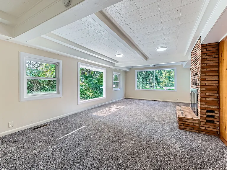 6754 SE Alder Pl — Photo 9