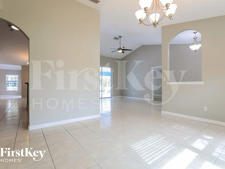 1200 Wise Dr — Photo 3