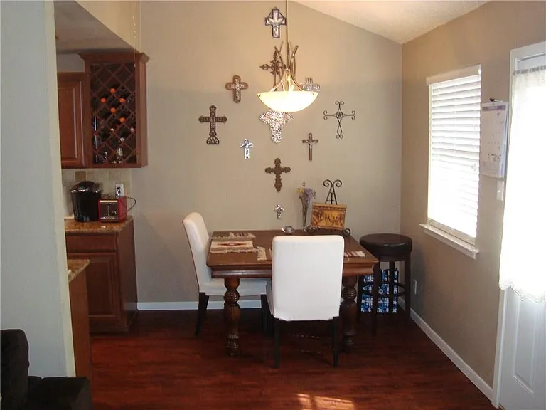 6203 Emerald Forest Dr #B — Photo 5