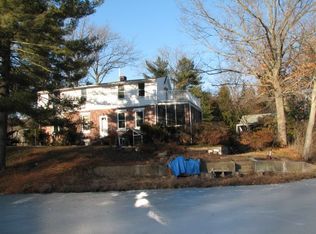 733 Walnut Ave, Laurel Springs, NJ 08021