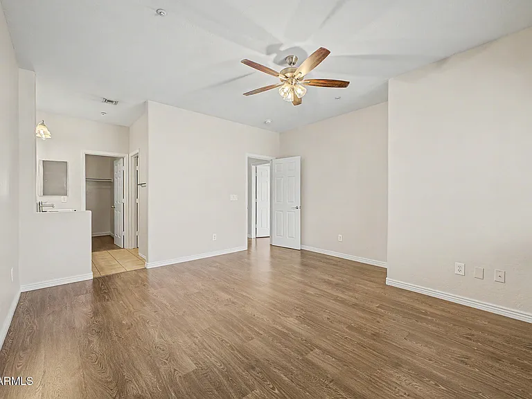 525 N Miller Rd #228 — Photo 16