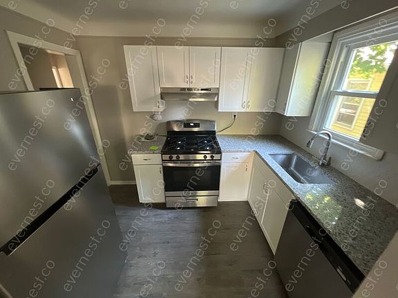 2nd image of 20212 Washtenaw St