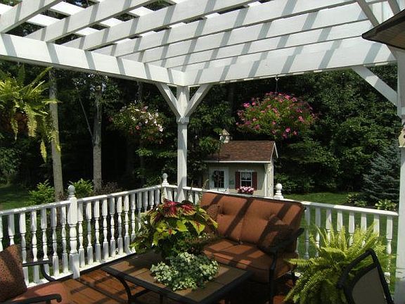 custome pergola over 1/2 deck