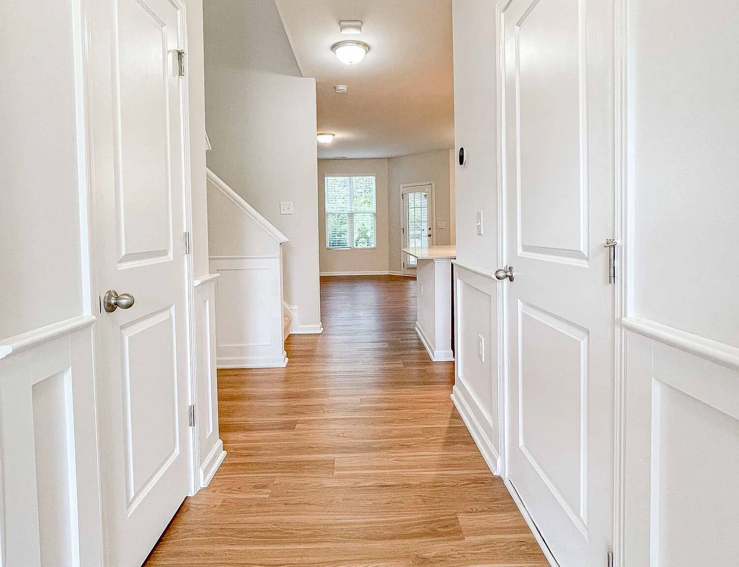 3 bed, 2.5 bath, 1634 sqft, $1,950 — Photo 3