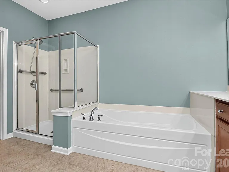 10229 Blairbeth St — Photo 22