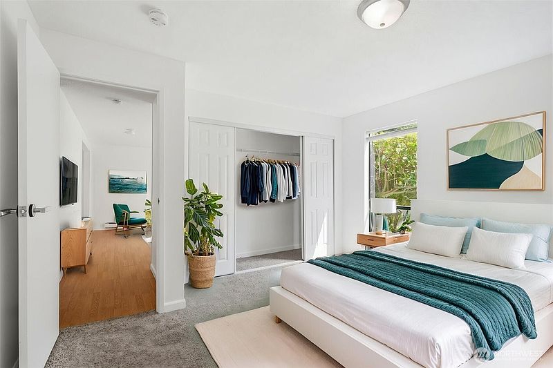 4th image of 19411 56th Avenue W #115