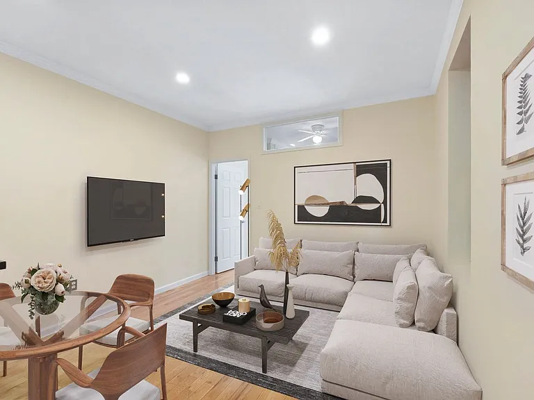 370 Columbus Ave #2E — Photo 1