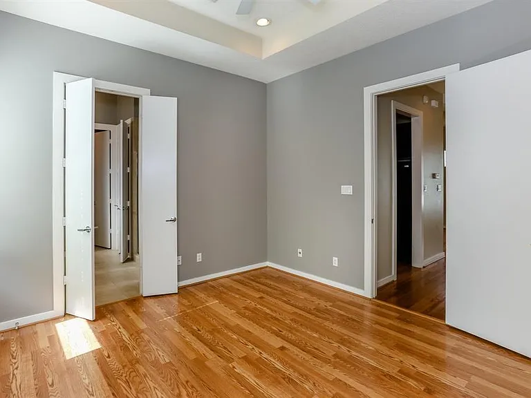 4030 Center St — Photo 15