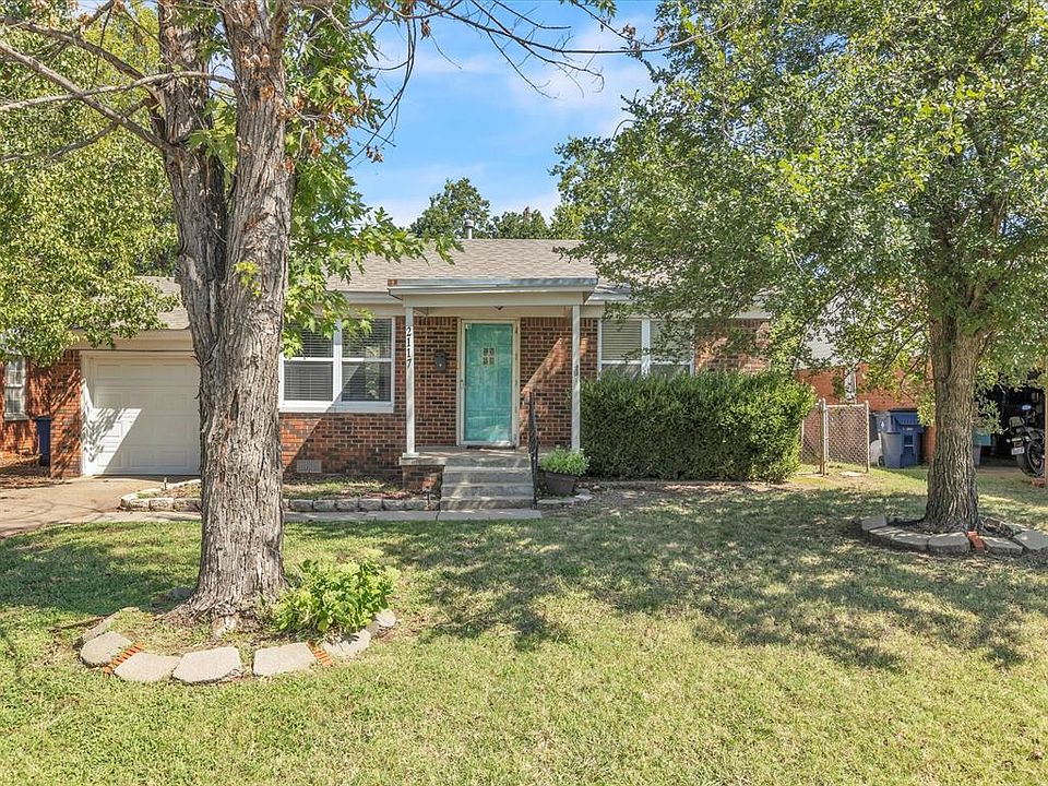 1st image of 2117 Andover Ct