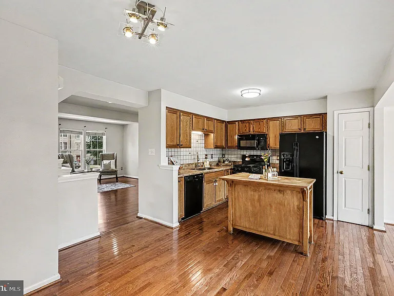 4524 Papillion Ct — Photo 6