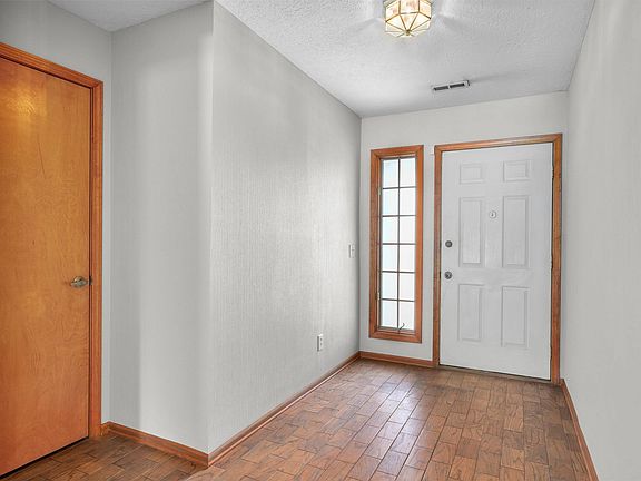 4th image of 6304 Baychester Dr