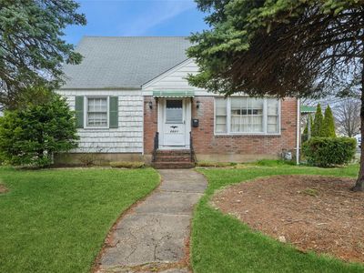 2021 Franklin Avenue, East Meadow, NY, 11554