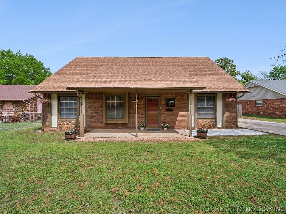 1st image of 3111 S Skylane Dr W