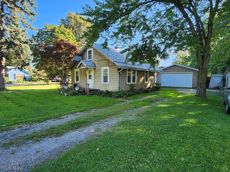 1st image of 826 Hardy Rd