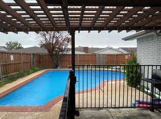 2926 Red Gum Rd, Garland, TX 75044